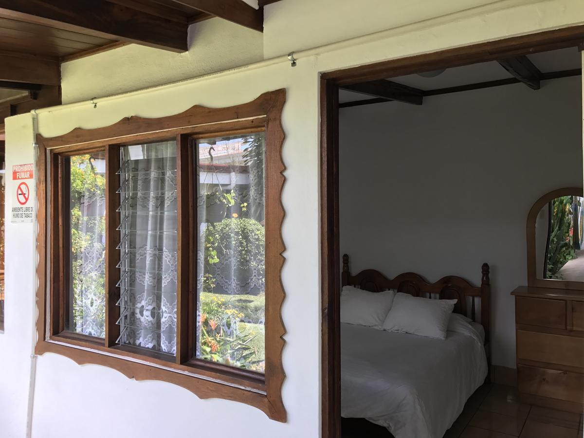 ホテル Casa Kibi Kibi サンホセ エクステリア 写真